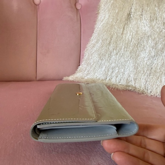 💯 Authentic Louis Vuitton Monogram Long Wallet in Green Vernis! - Picture 6 of 10